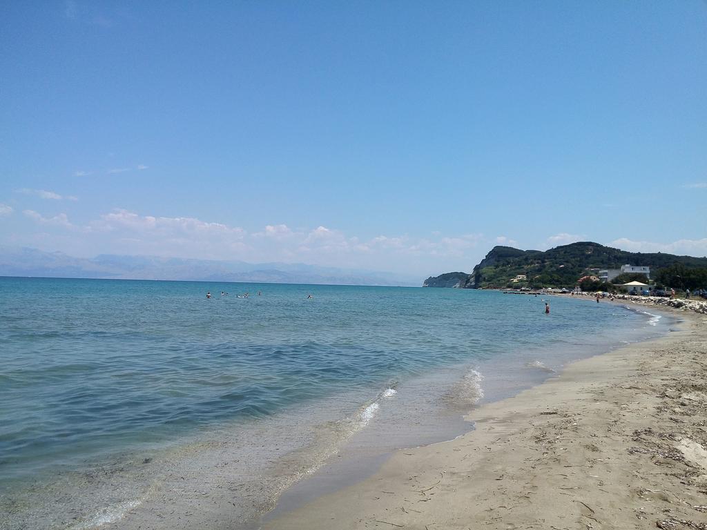 Beautiful Nearby Beach House With Garden, Private Pool And Large Yard Sidárion Exterior foto